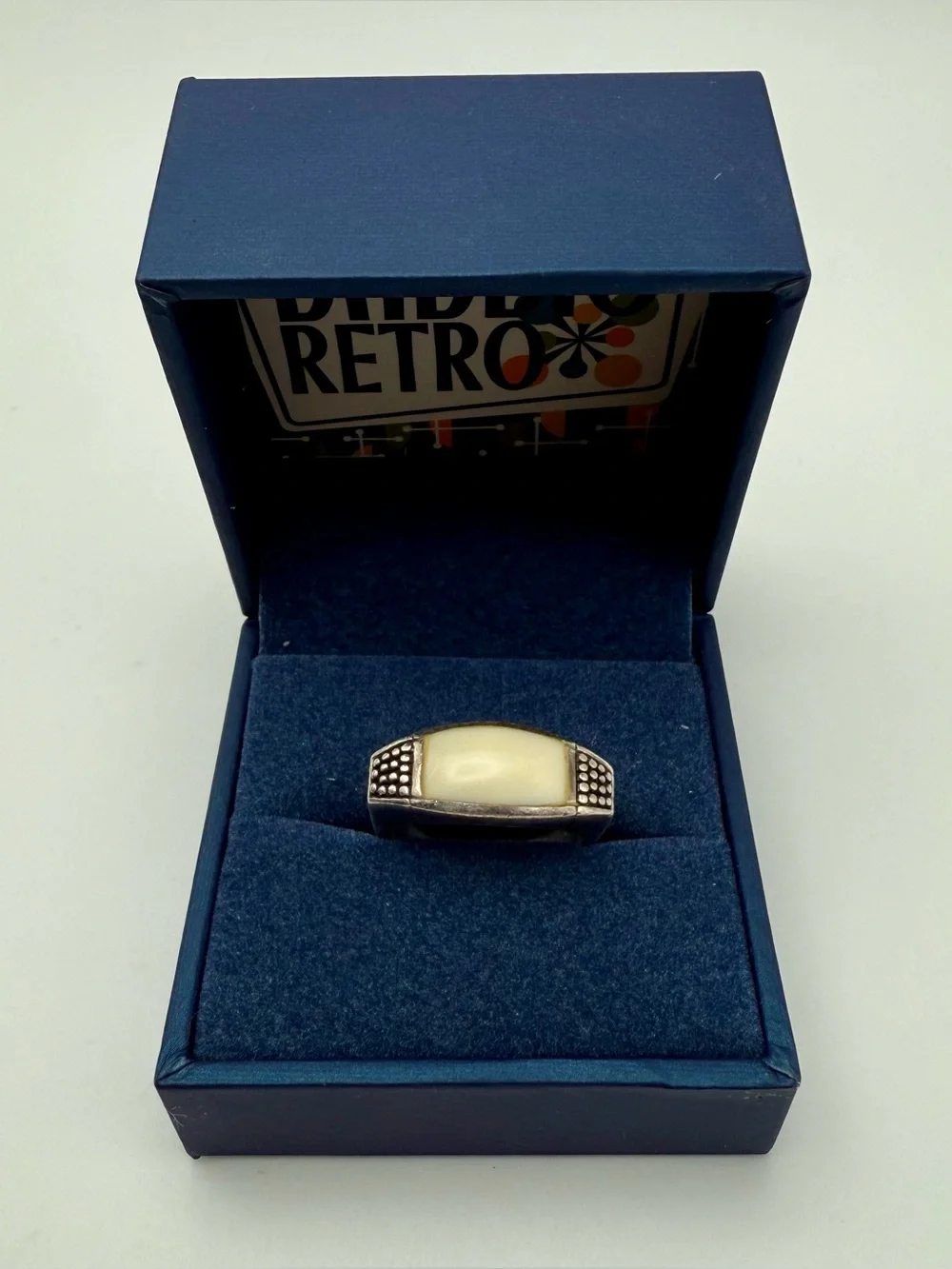 Cream White Stone Ring Sterling Silver 925 Vintage MCM size 6.5 Retro Thermoset